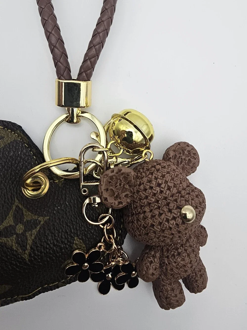 N/A upcycled leather